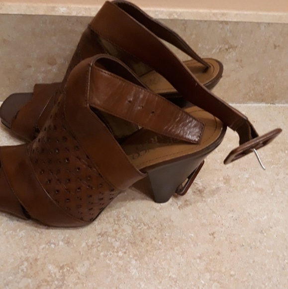 Sandals - Picture 3 of 7